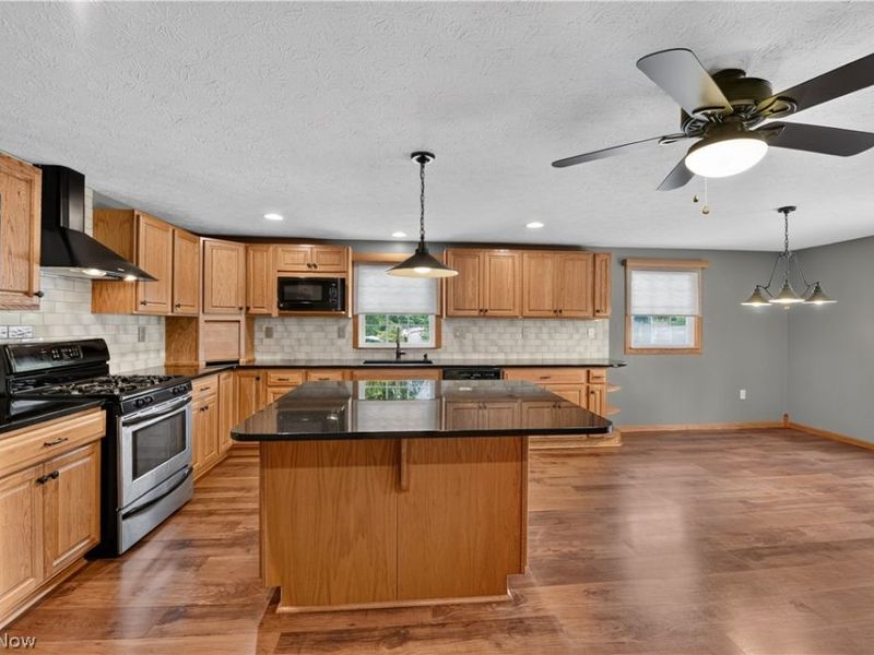 1563 Eastern Road , Rittman, OH 44270 Photo 2