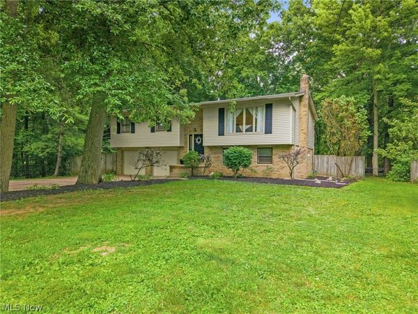 7910 Burkey Road NW, North Canton, OH 44720