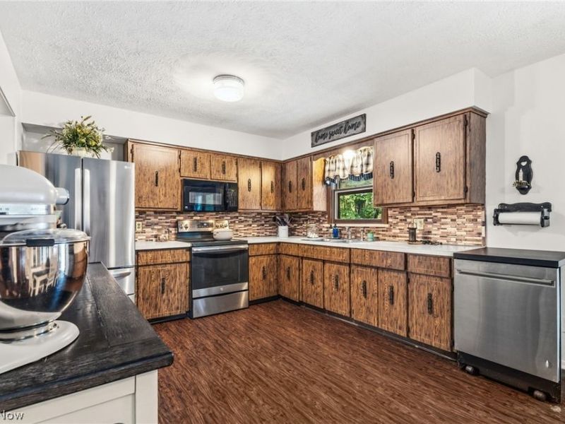 7910 Burkey Road NW, North Canton, OH 44720 Photo 23