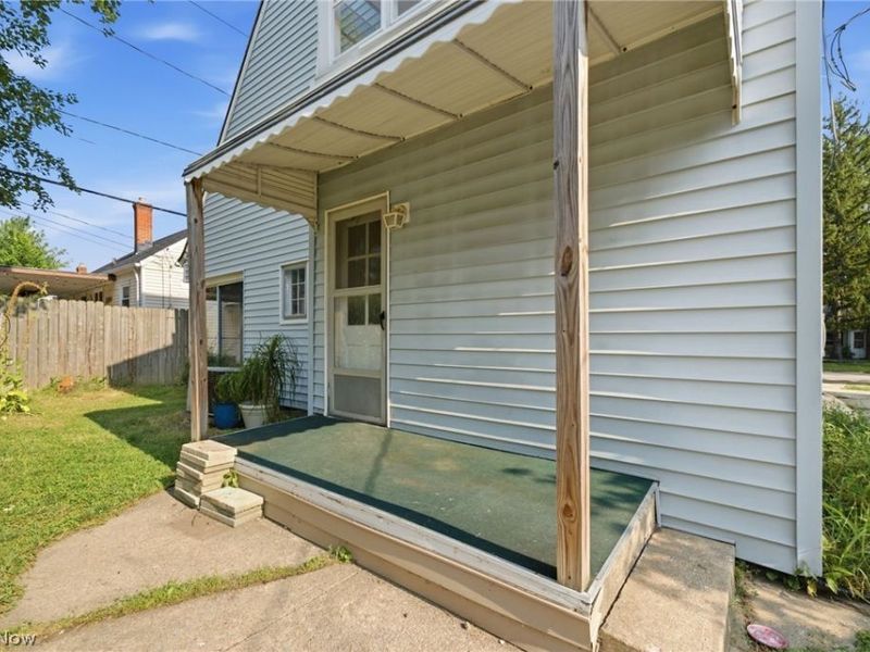 10033 Chesterfield Drive, Parma Heights, OH 44130 Photo 32