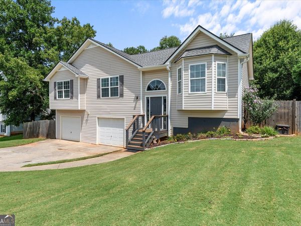 640 Twin Oaks Lane, Dallas, GA 30157