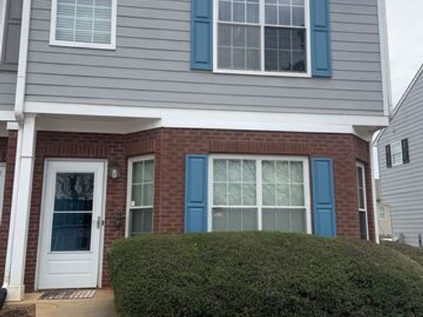 2853 Walden Lake Bend, Decatur, GA 30035