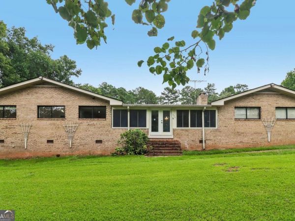 726 N Mcdonough Road, Griffin, GA 30223