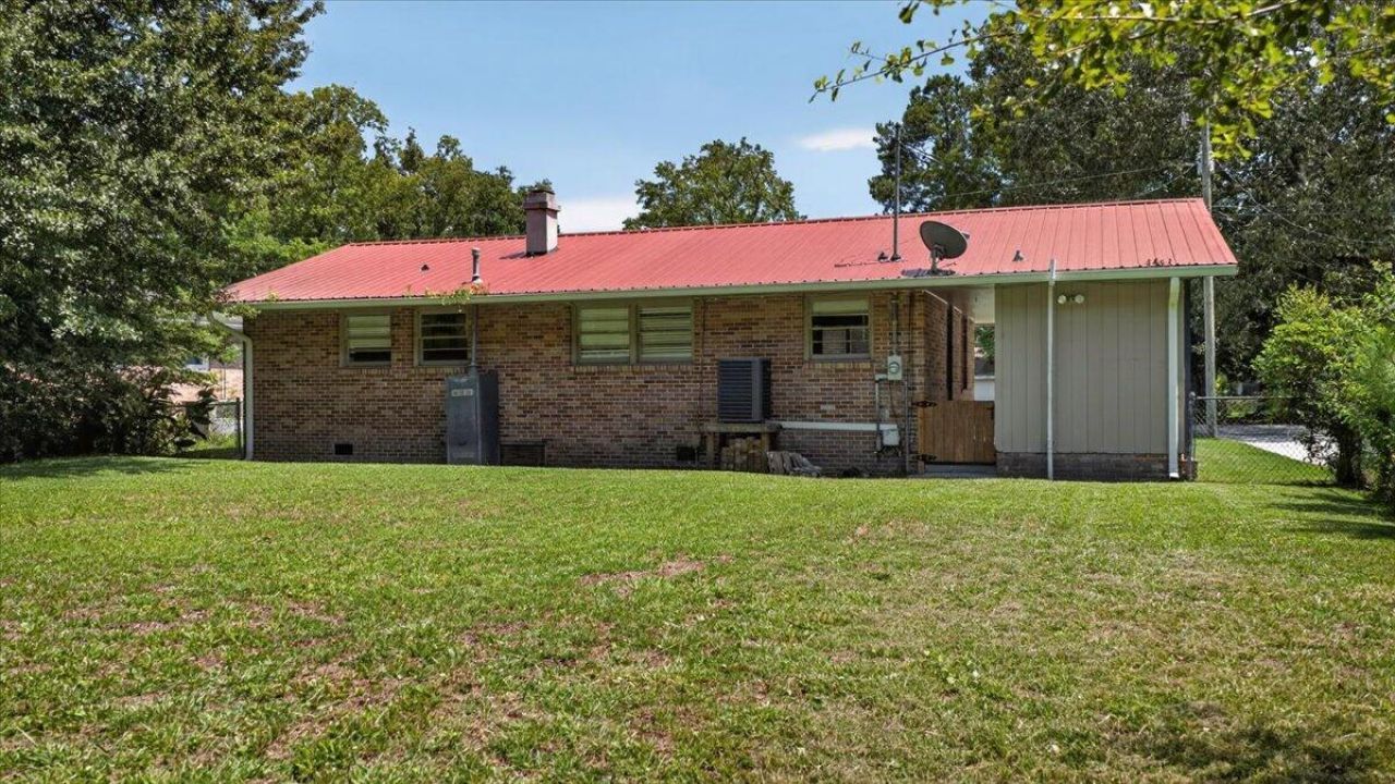 1450 N Sherwood Drive Photo 15