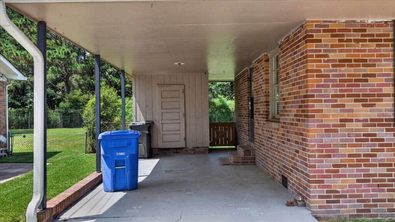 1450 N Sherwood Drive Photo 20