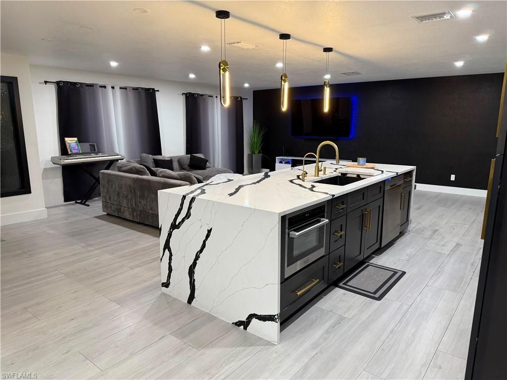 1475 N Larkwood Sq , Fort Myers, FL 33919 Photo