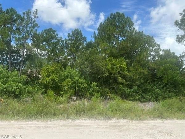 11810 Shawnee RD, LEHIGH ACRES, FL 33913