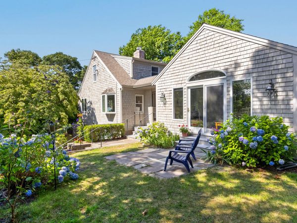 72 Smith Street, Chatham, MA 02633