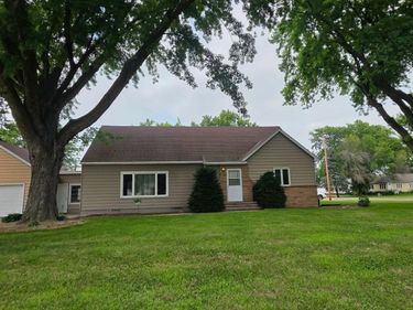 107 Park Avenue E, Hollandale, MN 56045