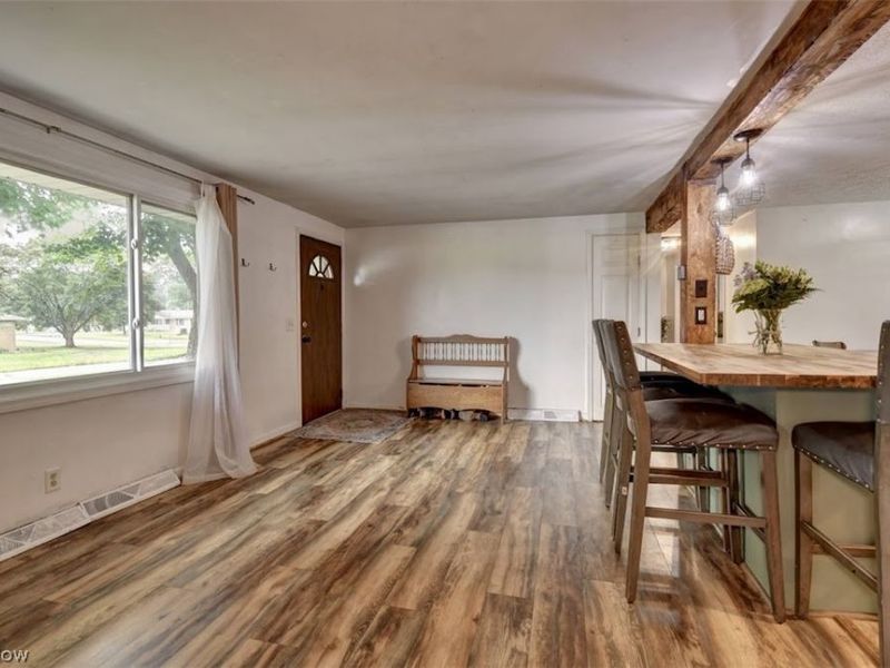 1750 Fairbrook Avenue NE, East Canton, OH 44730 Photo 5