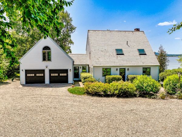 130 Big Tree Lane , Islesboro, ME 04848