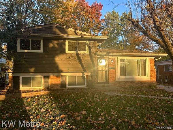 1210 KENILWORTH , Clawson, MI 48017