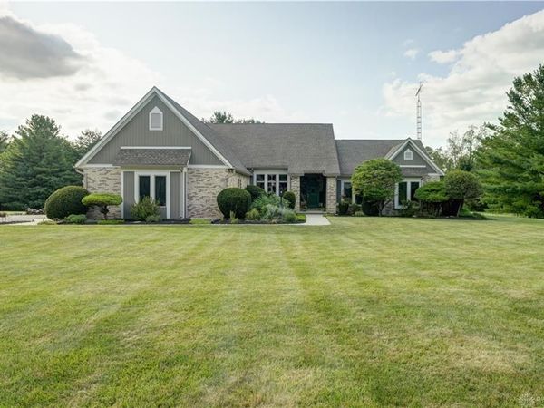 6372 Hartzell Road, Greenville, OH 45331