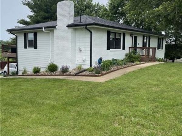 18043 150th Street, Basehor, KS 66007