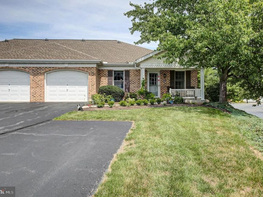 2 Redbud Drive, Mechanicsburg, PA 17050 Main Photo