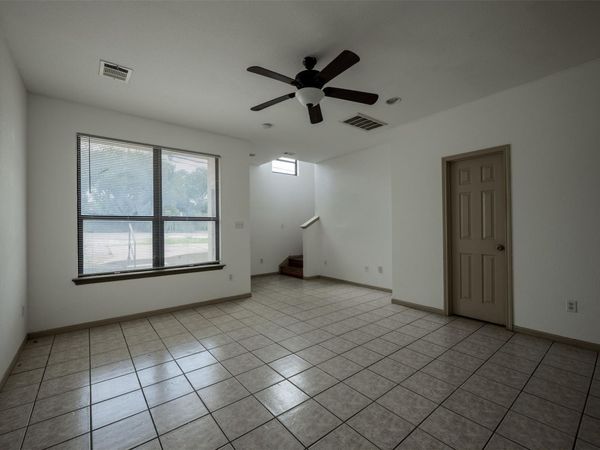 8901 Parkfield DR , Austin, TX 78758