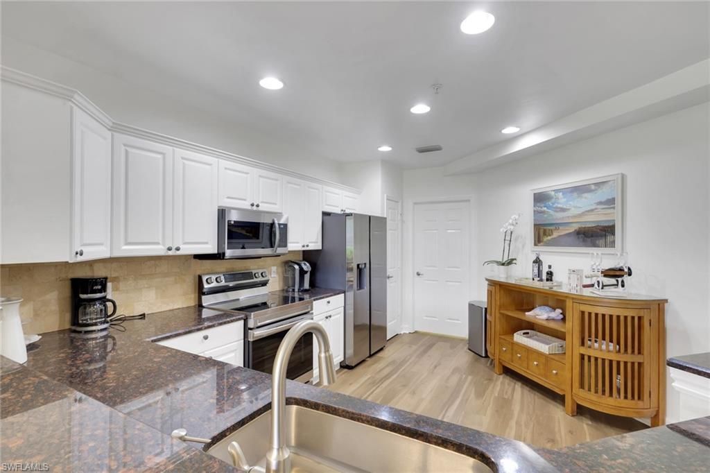 3048 Horizon Ln, Unit 1103, Naples, FL 34109 Photo