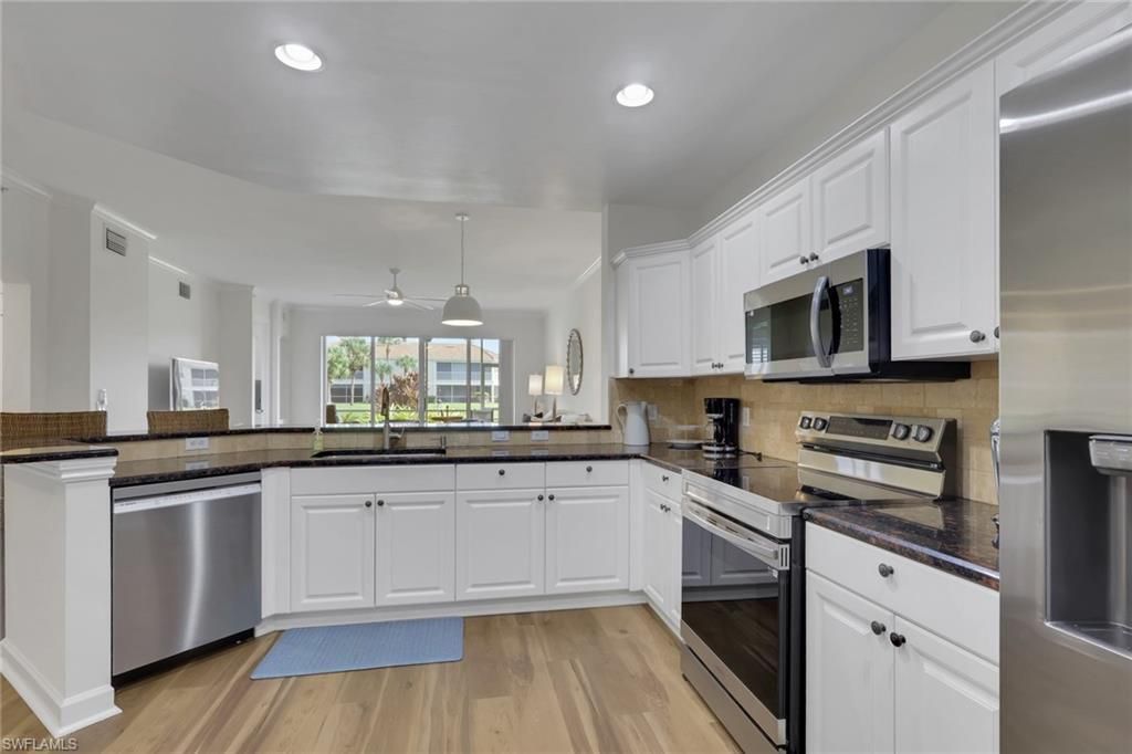 3048 Horizon Ln, Unit 1103, Naples, FL 34109 Photo
