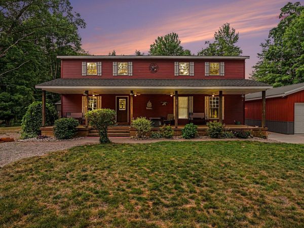 6914 S 128th Avenue, Rothbury, MI 49452