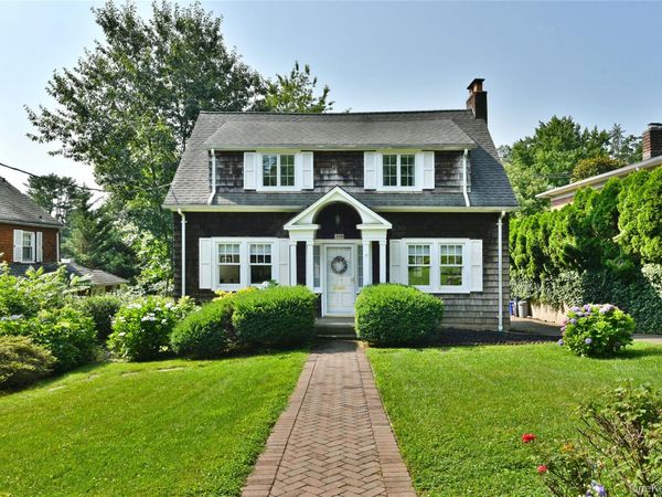 308 38th Road , Douglaston, NY 11363