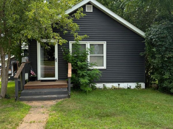 906 Scribner Street , Spooner, WI 54801