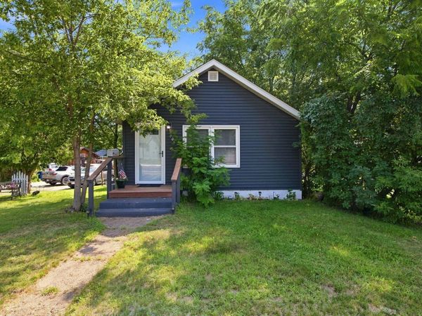 906 Scribner Street, Spooner, WI 54801