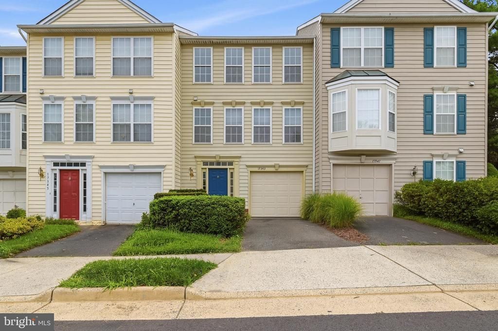 17343 Leaside Terrace, Round Hill, VA 20141 Main Photo
