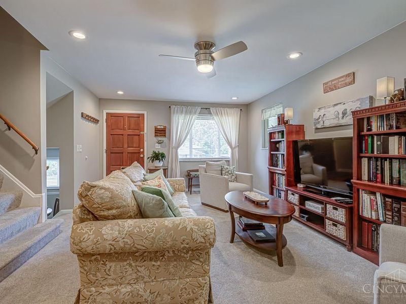 8991 Eldora Drive, Sycamore Township, OH 45236 Photo 3