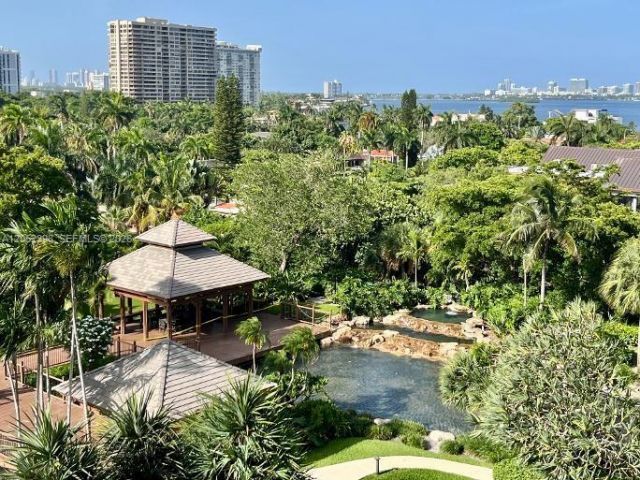 1000 Quayside Ter, Unit 805, Miami, FL 33138 Photo