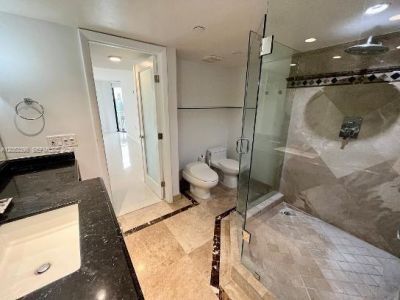 1000 Quayside Ter, Unit 805, Miami, FL 33138 Photo