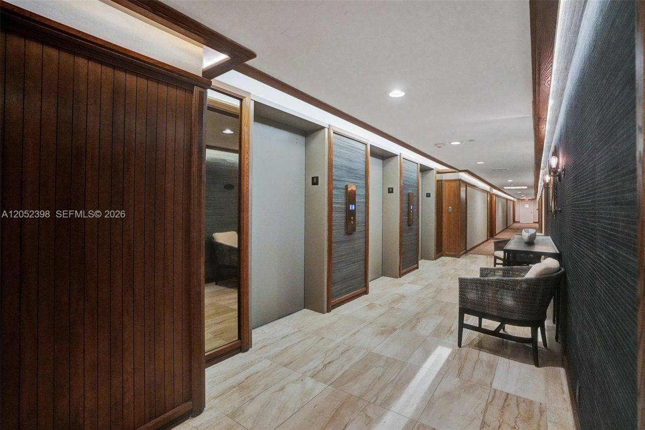 1000 Quayside Ter, Unit 805, Miami, FL 33138 Photo