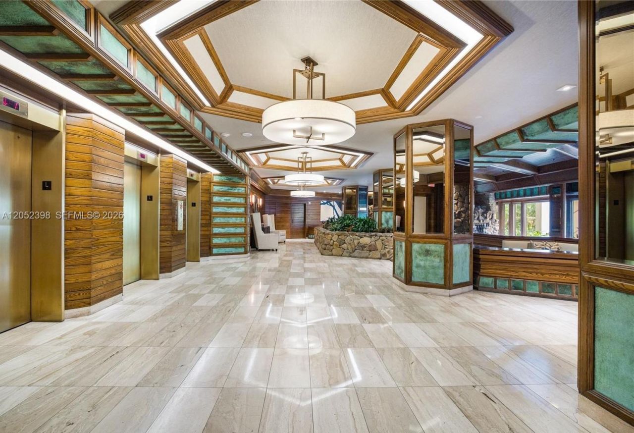 1000 Quayside Ter, Unit 805, Miami, FL 33138 Photo