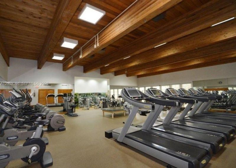 1000 Quayside Ter, Unit 805, Miami, FL 33138 Photo