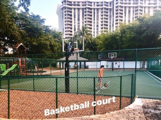 1000 Quayside Ter, Unit 805, Miami, FL 33138 Photo