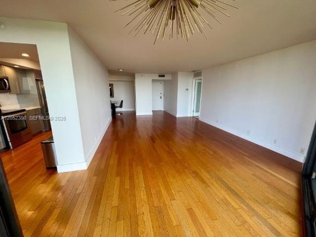 1000 Quayside Ter, Unit 805, Miami, FL 33138 Photo