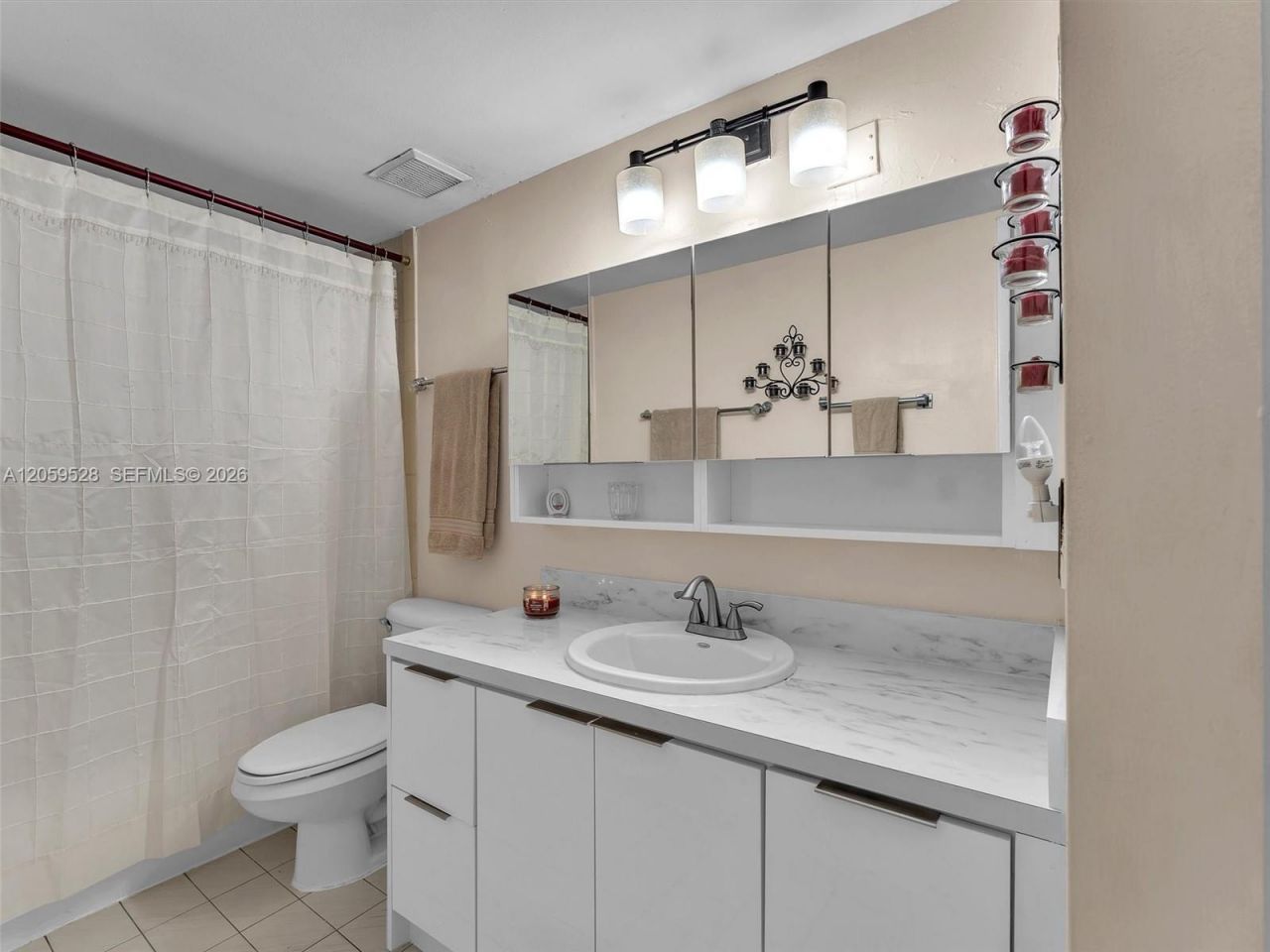 5530 W 26th Ct , Unit 102, Hialeah, FL 33016 Photo