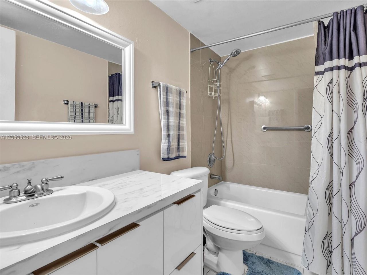 5530 W 26th Ct , Unit 102, Hialeah, FL 33016 Photo