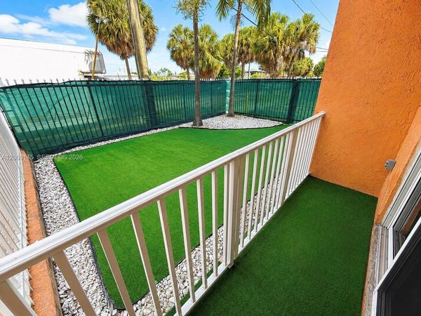 2400 NW 16th St Rd, Unit 103, Miami, FL 33125