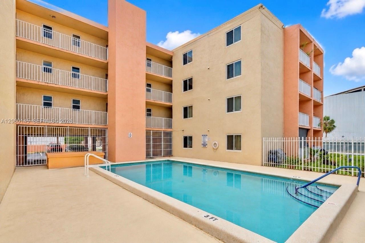 2400 NW 16th St Rd, Unit 103, Miami, FL 33125 Photo