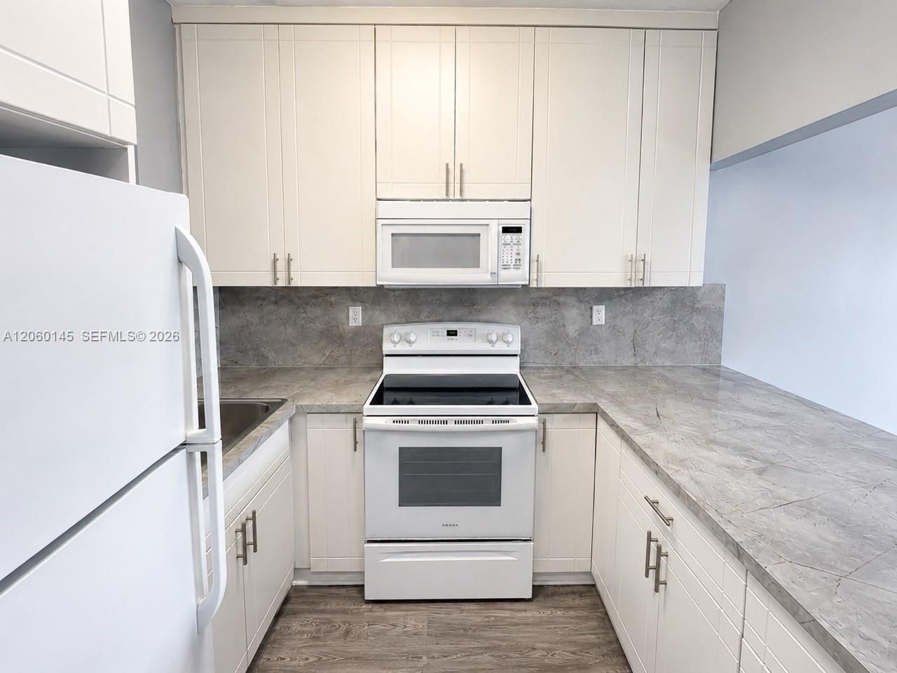 2400 NW 16th St Rd, Unit 103, Miami, FL 33125 Photo