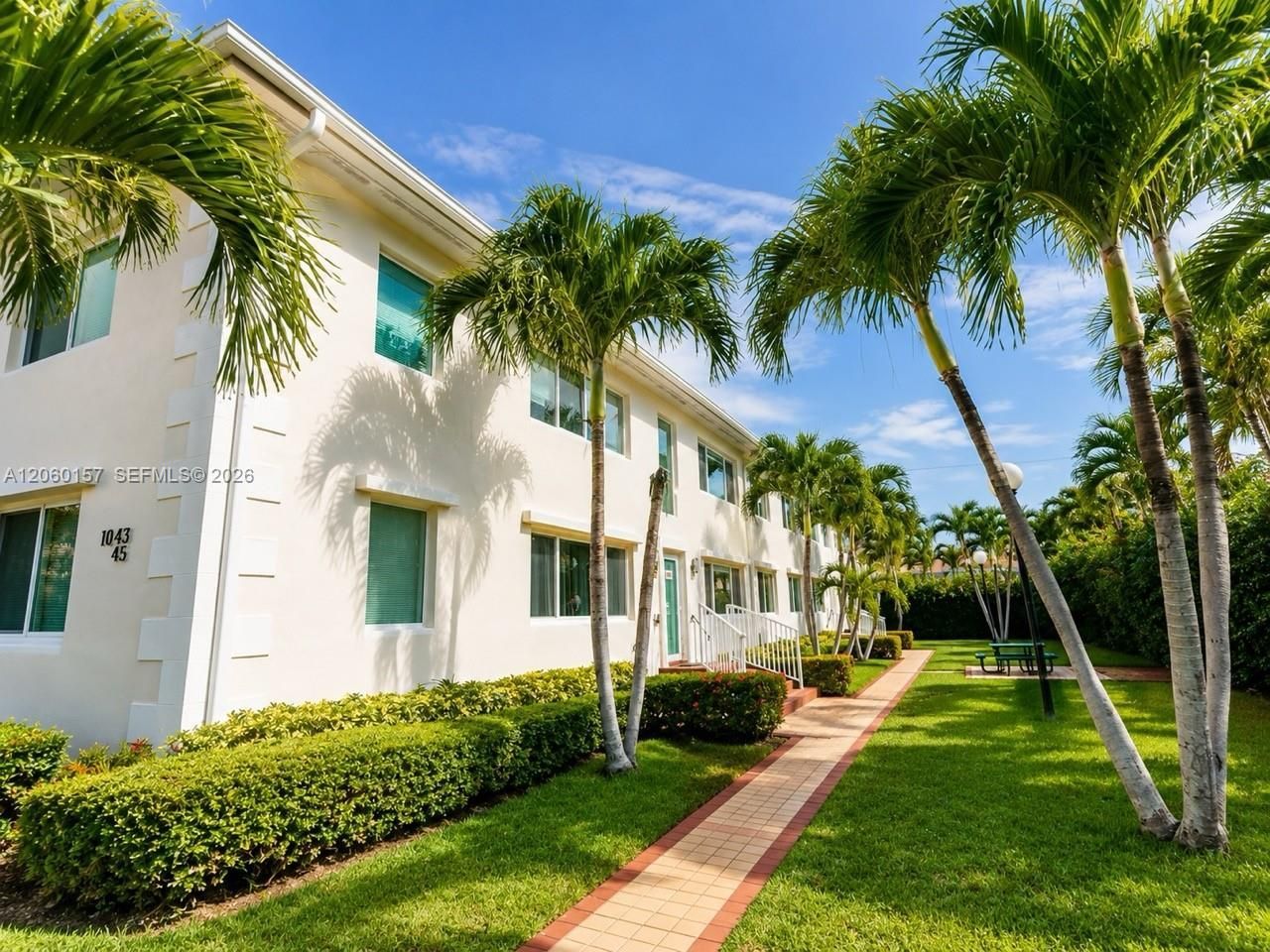 1027 94th St , Unit 7, Bay Harbor Islands, FL 33154 Photo