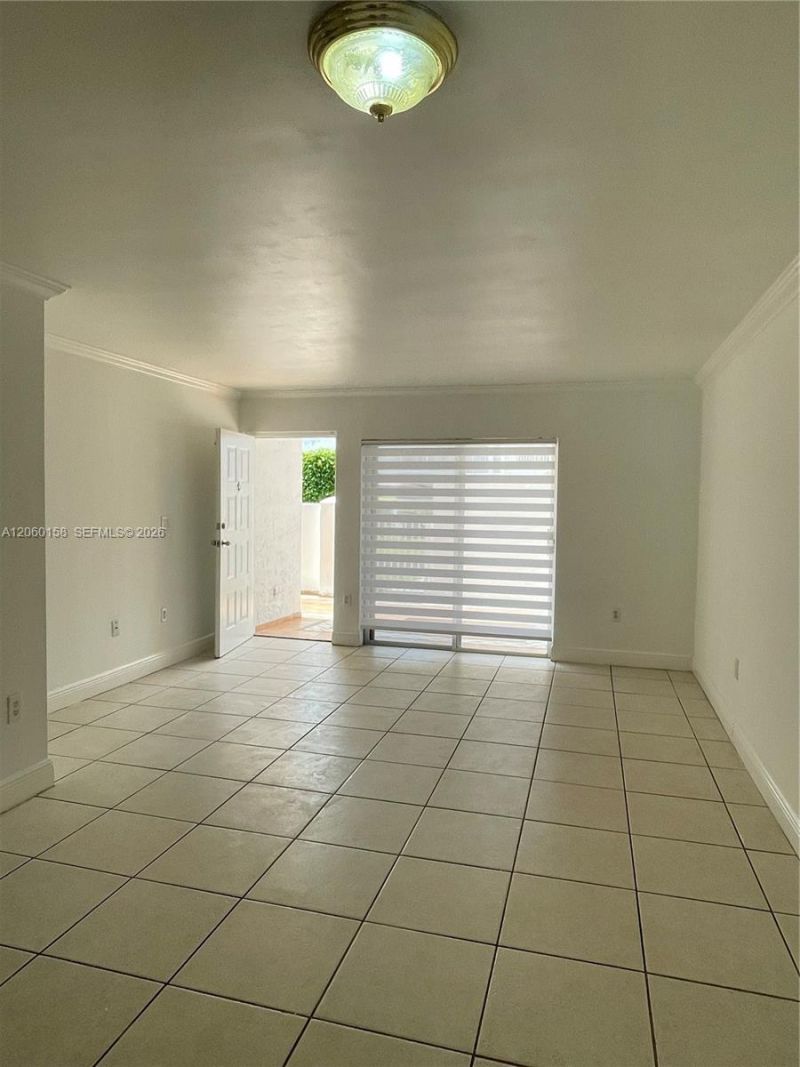 7640 SW 153rd Ct , Unit 101, Miami, FL 33193 Photo