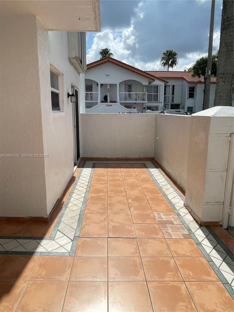 7640 SW 153rd Ct , Unit 101, Miami, FL 33193 Photo