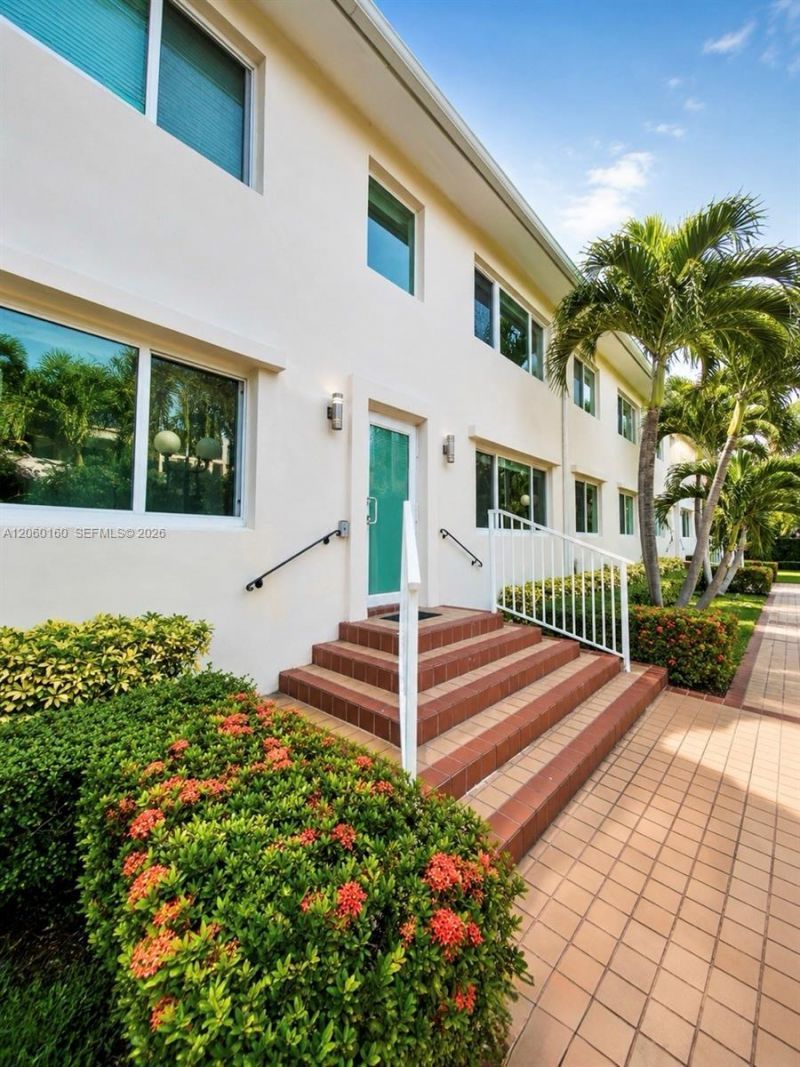 1050 94th St, Unit 2, Bay Harbor Islands, FL 33154 Photo