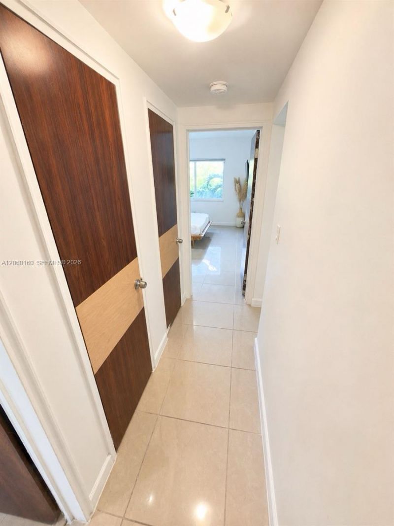 1050 94th St, Unit 2, Bay Harbor Islands, FL 33154 Photo