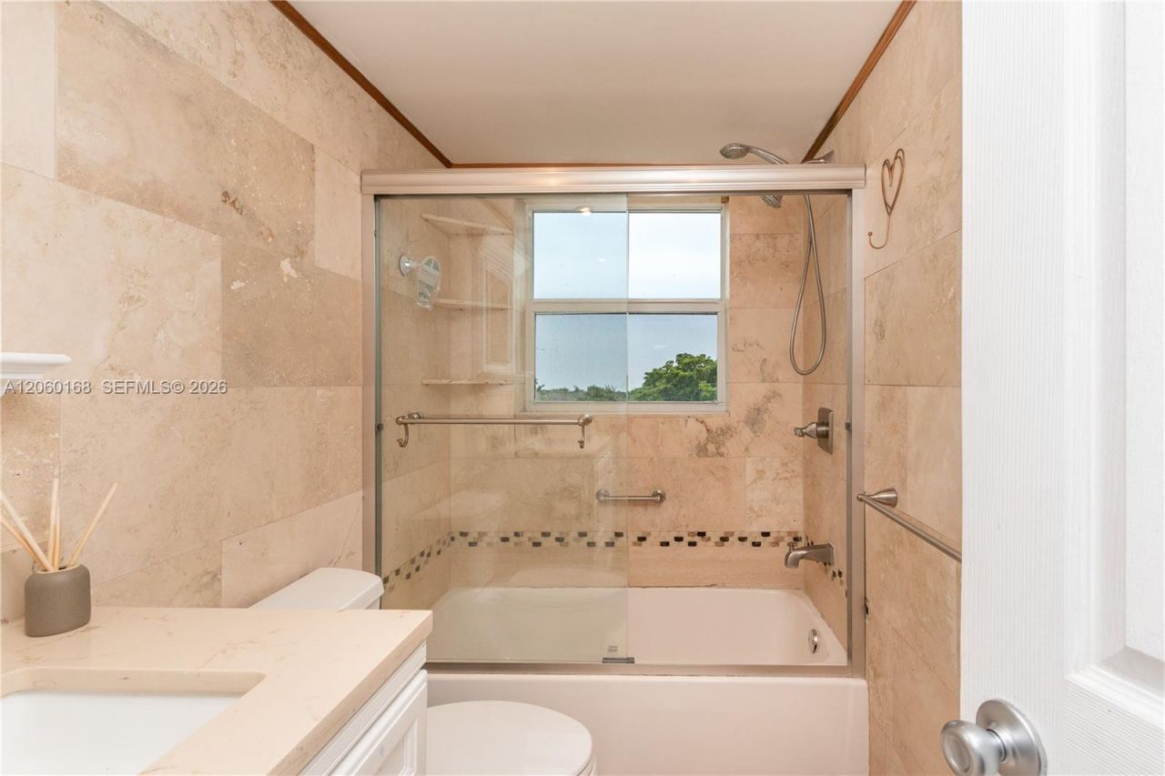 1425 Arthur St , Unit 409B, Hollywood, FL 33020 Photo