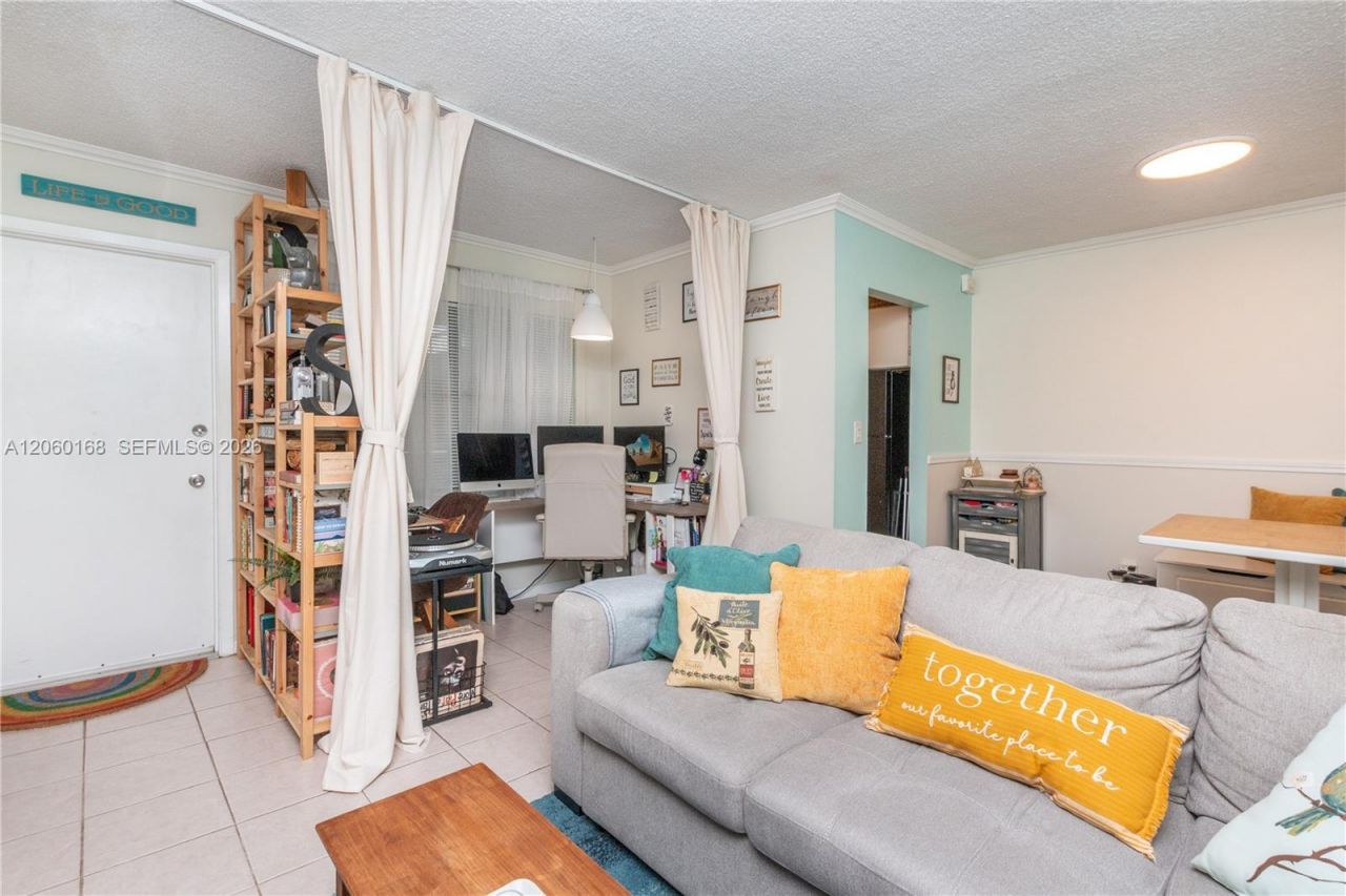 1425 Arthur St , Unit 409B, Hollywood, FL 33020 Photo