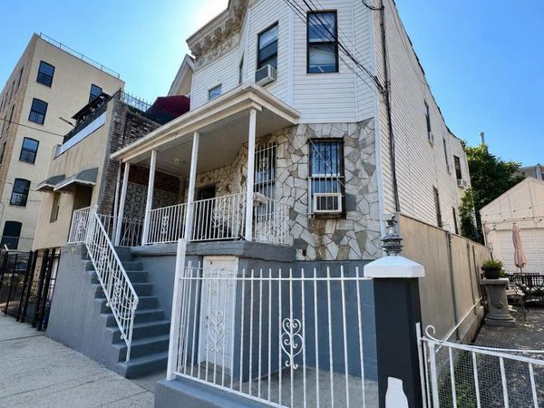 1819 Waterloo Place, Bronx, NY 10460