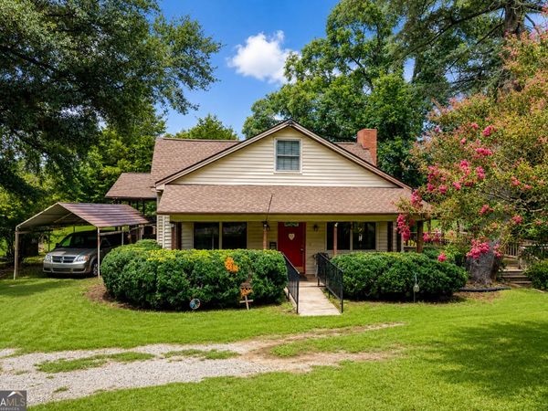 2657 Wolf Pit, Eastanollee, GA 30538