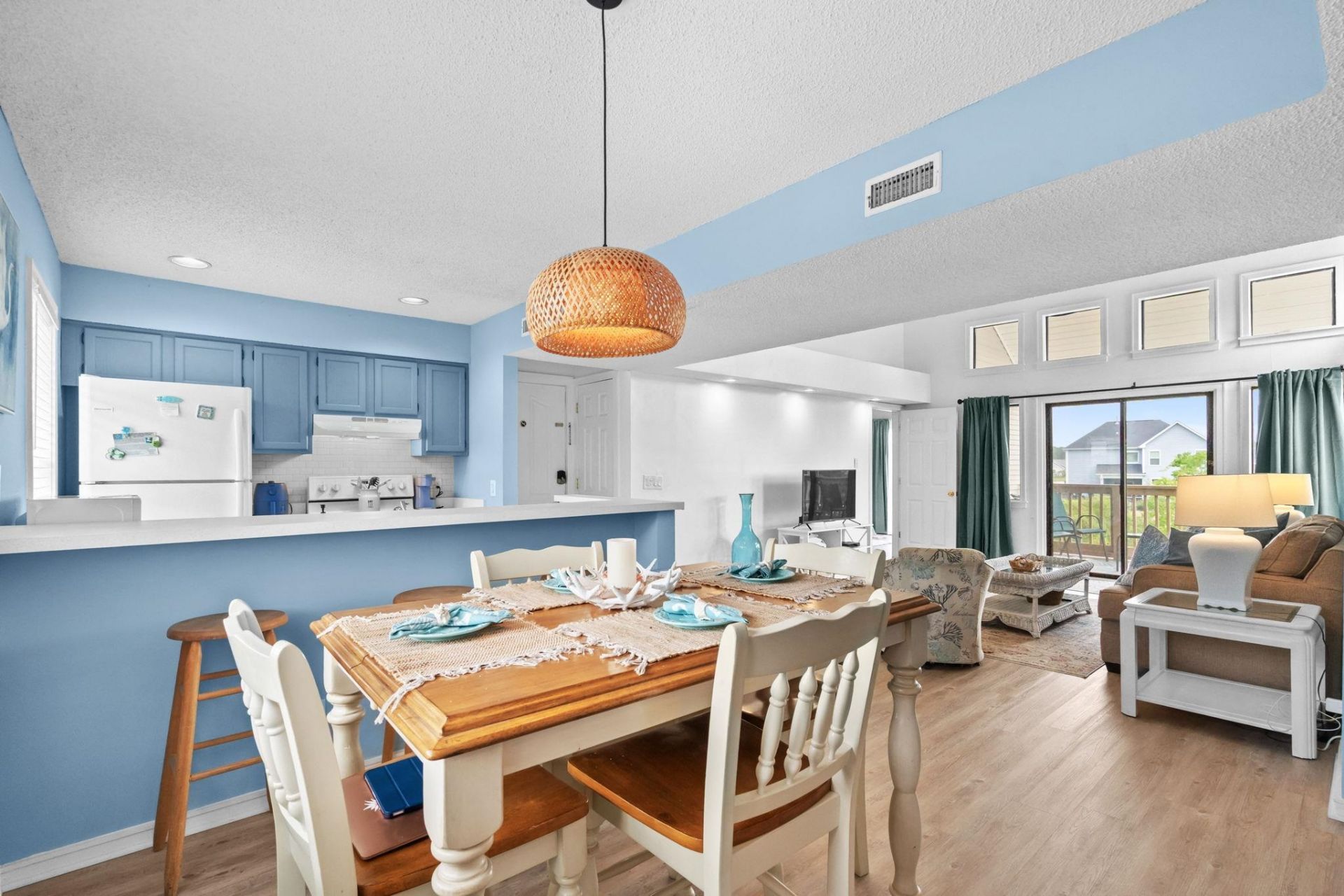 1025 Plantation Dr.  Photo 15
